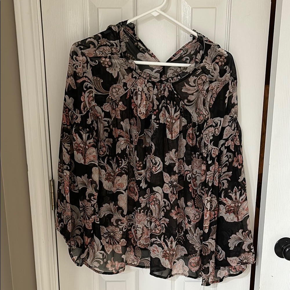 Loft Floral Black and Pink Women's Top